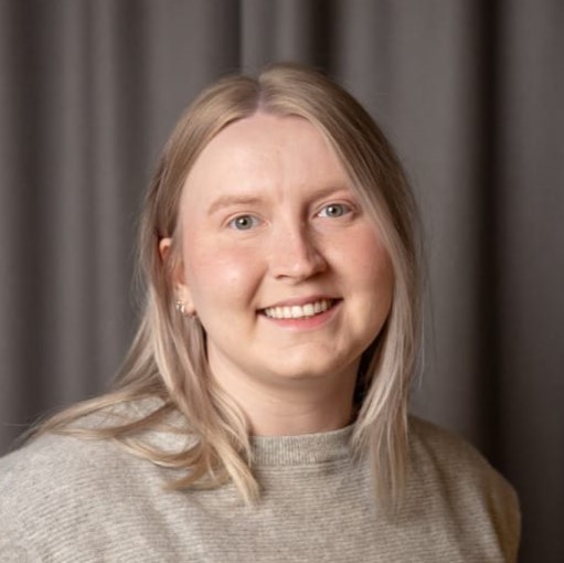 Valokuvassa Oona Kiviluoto